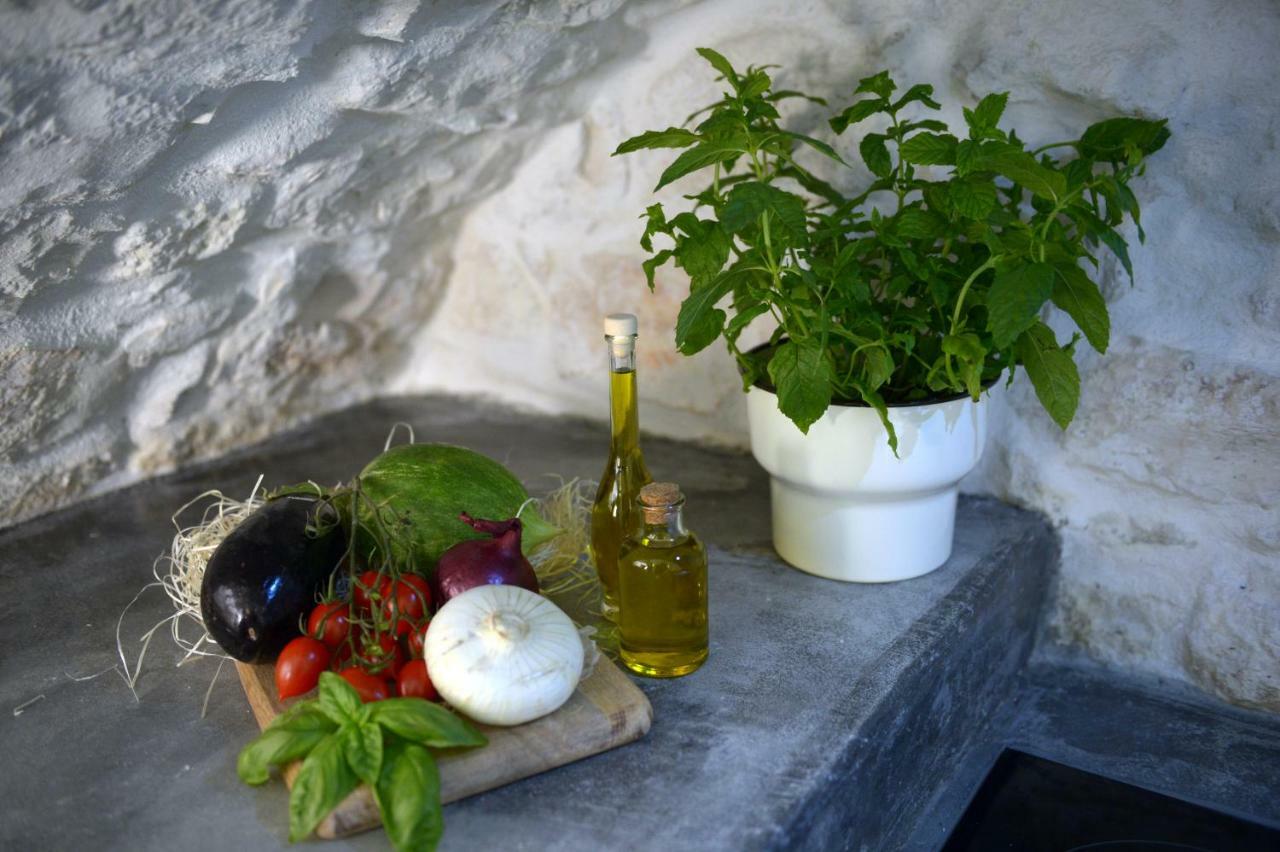 White Luxury Suite Ostuni By Gonewlocation Εξωτερικό φωτογραφία